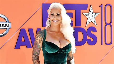 Blac Chyna And Amber Rose Lesbian Kiss At Bet Awards Scandal Planet