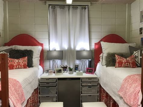Just A Bunch Of Dorm Room Transformations Worth Copying Dorm Room Diy Dorm Room Dorm Room