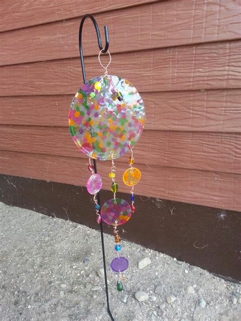 Developing their own interknot technique, their woven artworks are created by. 58 best Art Projects Ideas: Suncatchers images on ...