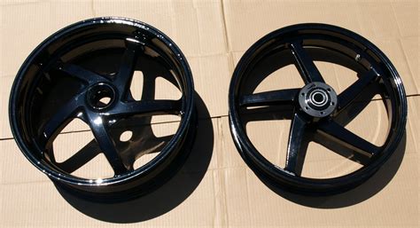 Thanks to its unfailing dedication to innovation, the marchesini group has successfully captured a leading role in italy and on international markets: 5 Spoke Marchesini Magnesium wheels - ducati.org forum ...