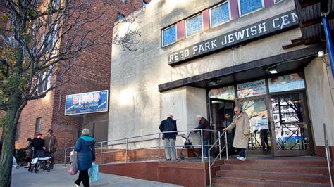 Living In Rego Park Queens The Rego Park Jewish Center Has A