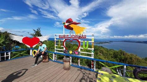 Wisata Jayapura Menikmati Indahnya Teluk Youtefa Dari Bukit Jokowi