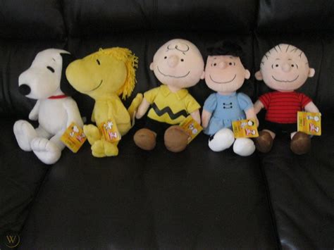 Kohls Cares For Kids Peanuts Charlie Brown Snoopy Lucy Linus Woodstock