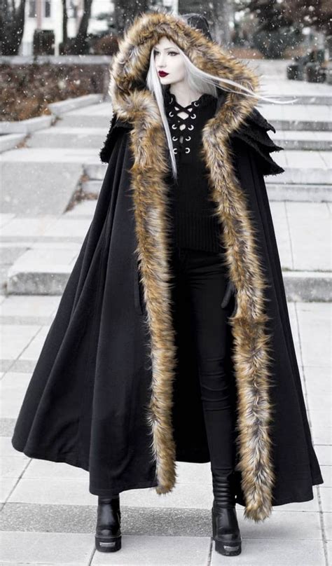 Pin By 🇻🇮t B Lee Kadoober Iii🇻🇮 On Anastasia Evseeva Gökçek Gothic Fashion Dark Fashion