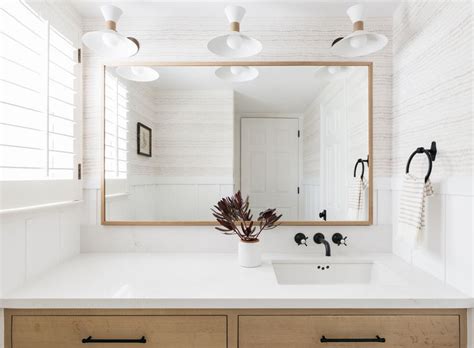 35 Minimalist Bathroom Ideas To Simplify Your Life