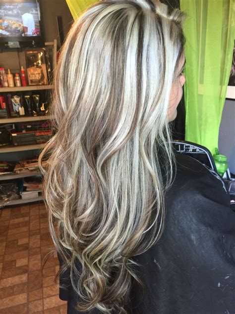 Brunettes and blondes are a match made in heaven! Hair platinum highlights | Hair highlights, Hair styles ...