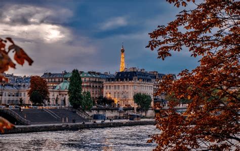 Travalet's Pro Traveler: Why You Should Go to Paris in November