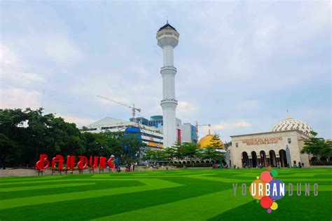 Di simplycity kamu dapat menginap dengan harga yang murah dan tetap nyaman. Alun-Alun Bandung dan Wajah Barunya | Your Bandung