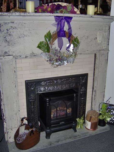 Designing an efficient and easy to build wood stove! A vintage mantel and a little electric "wood" stove decorated for Christmas - an easy DIY ...