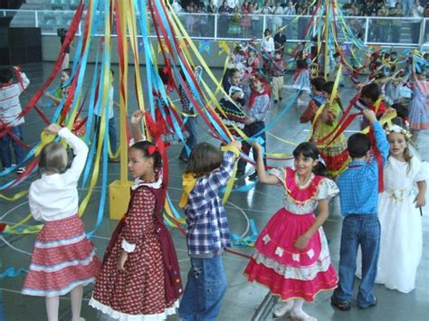 Curiosidades Sobre A Dança Das Fitas