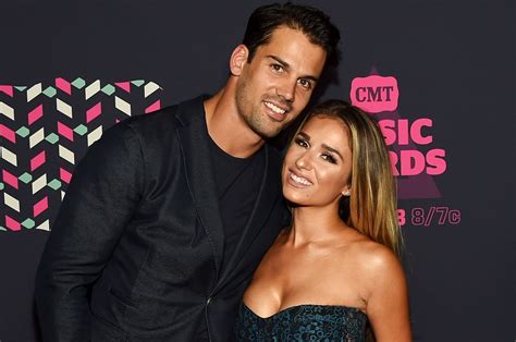 Eric Decker Facetimes Wife Jessie Ahead Of Her Potential New Gig