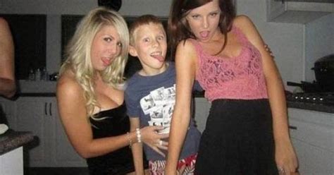 10 Of The Most Terrible Mom Selfie Fails That You Will Ever See