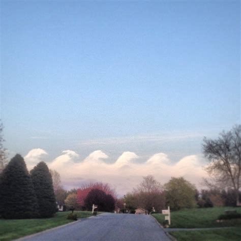 These Clouds Look Like Waves Mildlyinteresting
