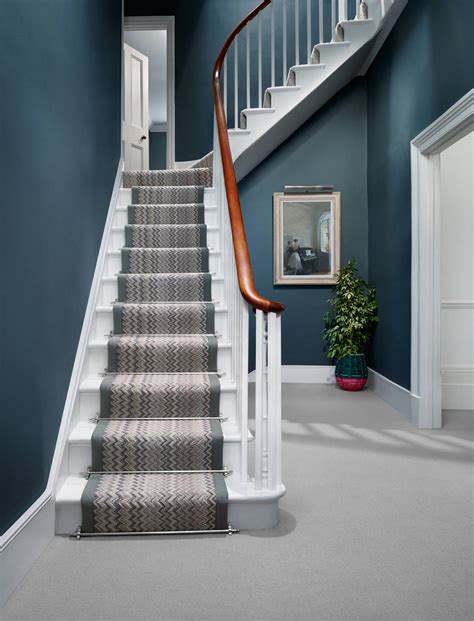 Fabulous Carpet Runners For Soft And Stylish Stairs