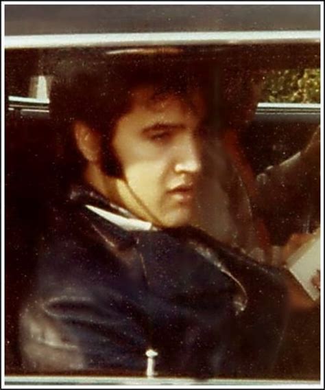 Candid Shot Of Elvis In Car Graceland Elvis Photos Of Michael Jackson