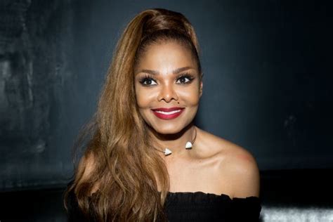 Photos Of Janet Jacksons Style Evolution Through The Years Huffpost Uk