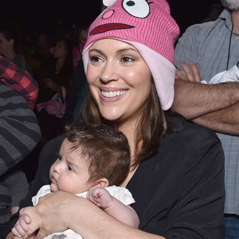 Alyssa Milano Brings Kids Including Baby Girl To Show—see Pic E