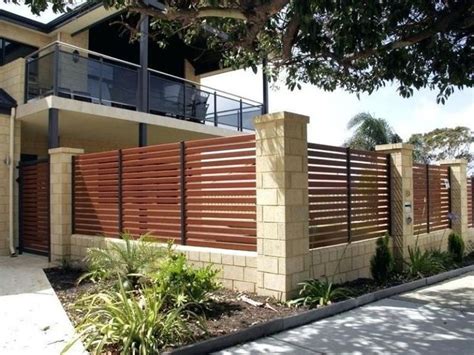31 Amazing Minimalist Fence Design Ideas For Your Front Yard In 2020