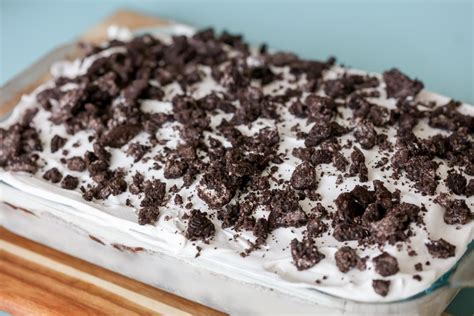This Oreo Ice Cream Cake Makes For The Perfect No Bake Dessert During Warm Summer Months Best