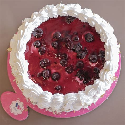 Order Online Cherry Cream Gateaux Cake Winni Winni