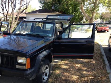 Used 1996 jeep cherokee country with 4wd, power doors. Sell used 1995 Jeep Cherokee SE Sport Utility 2-Door 4.0L ...