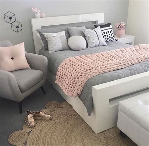 The 25 Best Gray Pink Bedrooms Ideas On Pinterest Pink Grey Bedrooms