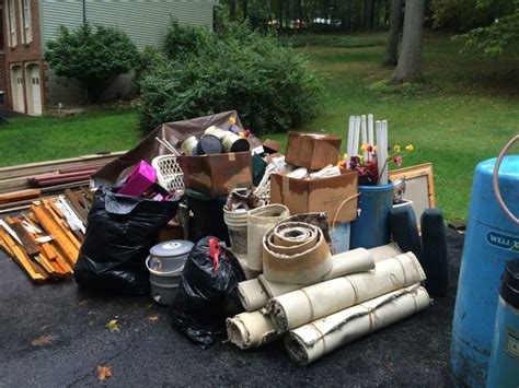 How To Hire The Best Residential Junk Removal Services Artalacarte