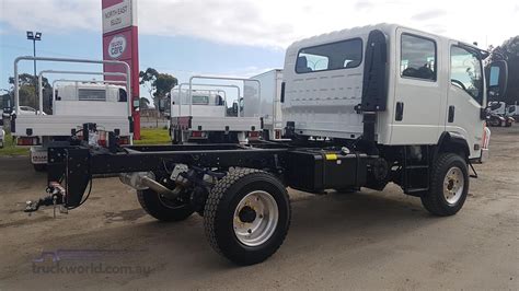 2017 Isuzu Nps 7545 155 Crew 4x4 Cab Chassis Truck For Sale North East