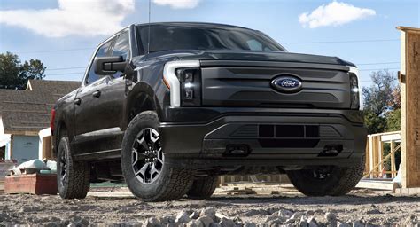 The most popular pickup truck in america is back, now with way more batteries. 2022 Ford F-150 Lightning Pro Electric Truck: This Is The ...
