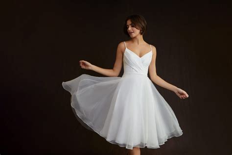 2023 Cute Little White Dresses To Take You From Bachelorette Party To