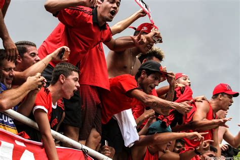Organizadas Do Flamengo Decidem Frequentar Jogos Sem Uniformes