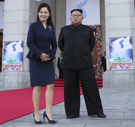 Kim Jong Uns Wife Makes 1st Public Appearance After Over 1 Year Samaj Weekly