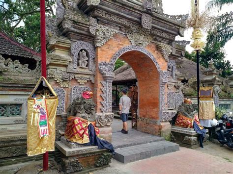 Puri Saren Agung Ubud Royal Palace Bali Entry Fee And Dance