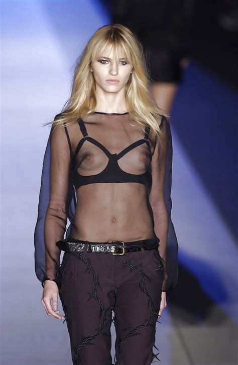 effectively topless on the fashion catwalk nudeshots