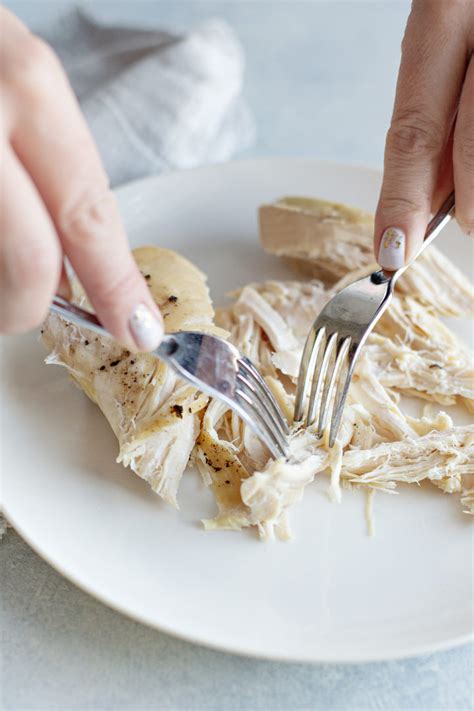 How To Shred Chicken 3 Easy Ways Good Life Eats