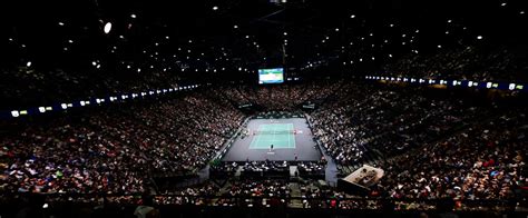 A tennis court is the venue where the sport of tennis is played. Paris-Bercy : Le programme de lundi