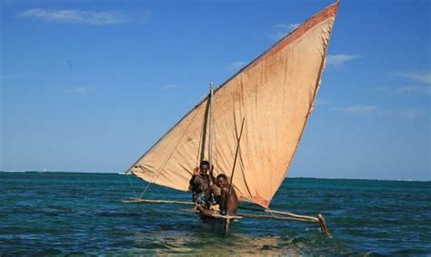 Pirogue à Voile Nord Ouest De Madagascar Pirogue Nord Ouest Bateaux