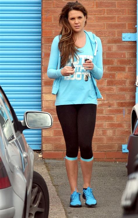 Cutie With A Booty Danielle Lloyd Goes Make Up Free As She Heads