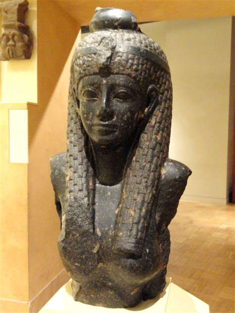 Scroll Of A Modern Scribe Wordless Wednesday Cleopatra Statue