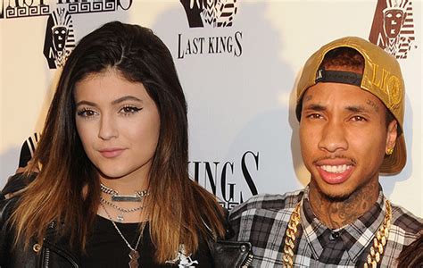 kylie jenner and tyga cozy up on a beverly hills date celeb romance