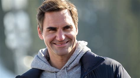 Roger Federer Says He Is Retiring From Professional Tennis Wgn Tv