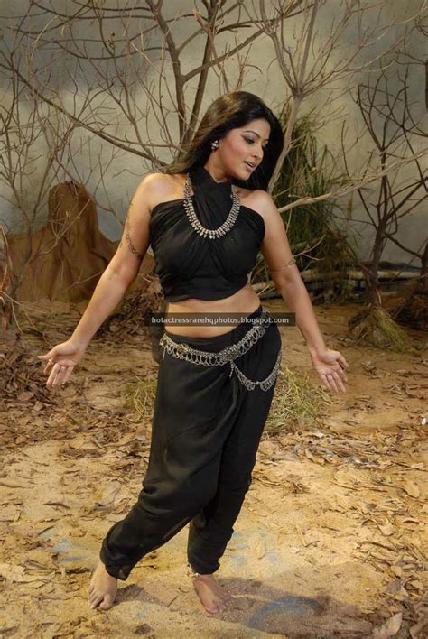Hot Indian Actress Rare Hq Photos Tamil Homely Actress Sneha Hottest Deep Navel And Armpit Show