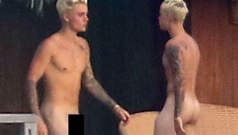 Justin Bieber Fully Naked In The Revealing Photographs Which Broke The