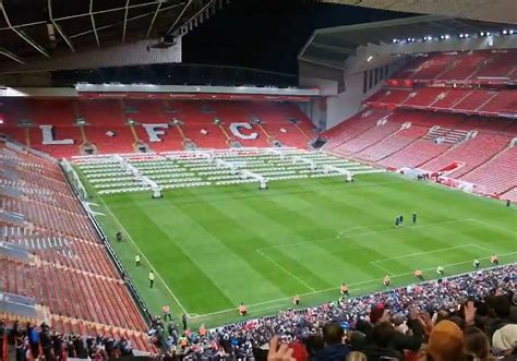 Video Liverpool Fans Burst Into Song To Serenade Jurgen Klopp At