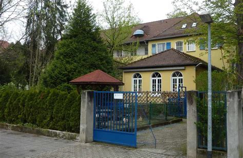 Die bank oder das kreditinstitut müssen in diesem fall nämlich zustimmen und den neuen vertragspartner ausdrücklich akzeptieren. Franz-Rohde-Haus trotz Verkauf weiter gefährdet ...