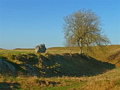 Avebury Standing Stone © Chris Talbot Cc By Sa20 Geograph