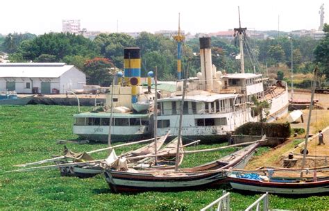 Aktualny czas w kisumu, kenia. File:Kenya Kisumu Harbour Hyacinths 1997ke09b21.jpg ...