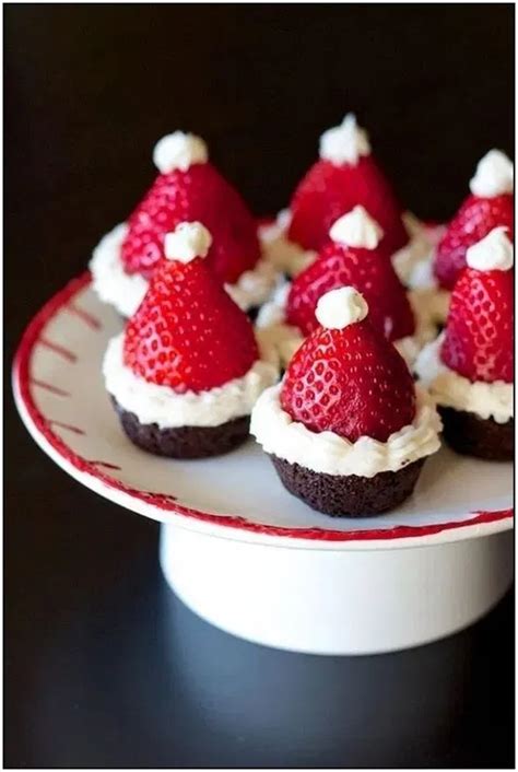 64 Insanely Easy Christmas Decorations To Make In A Pinch Page 24