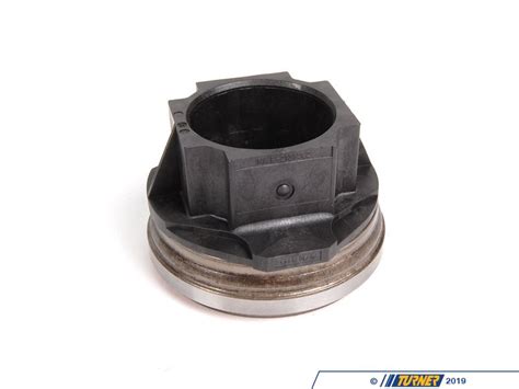 The same steps can also be applied to the e36 which differs very little and the e46. 21512226729 - Genuine BMW Clutch Release/Throw-out Bearing - E30 M3, E34 M5, Z3 M Coupe, Z3 M ...