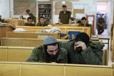 idf again misses ultra orthodox draft goal gets record female combat soldiers the times of israel